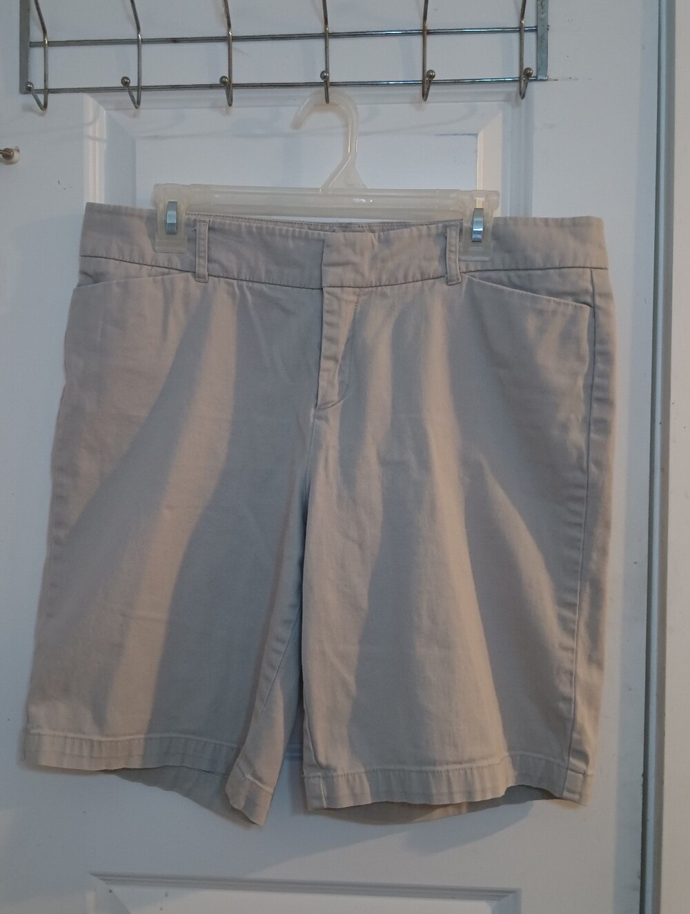 Dockers Women's Light Beige Bermuda Shorts